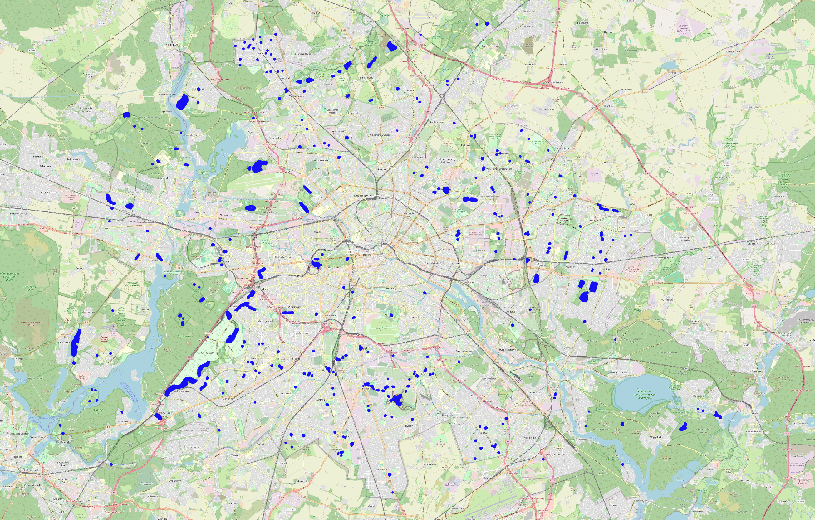 Distribution of lakes of less than 50 ha in the city of Berlin. Image generated with Open-Streetmap. The lakes are shown larger than their actual size in order to be displayed on the map.